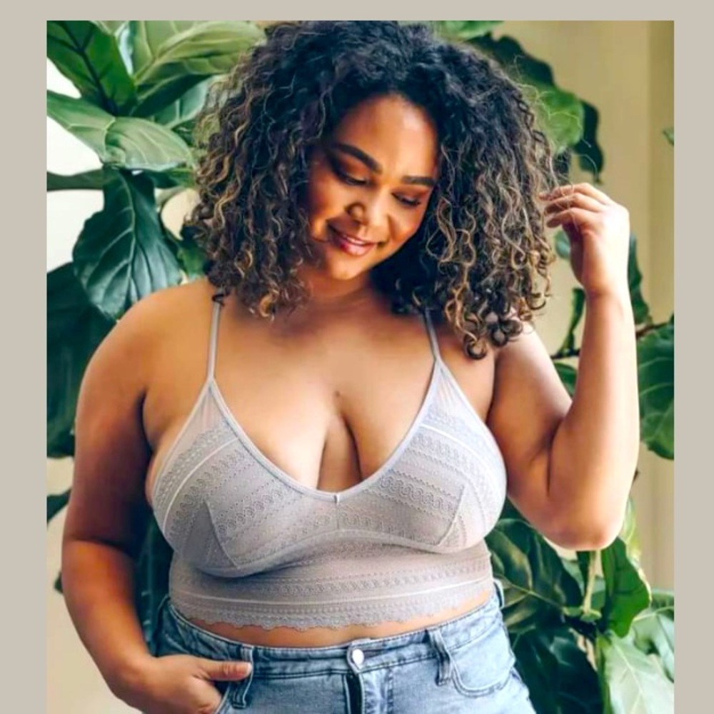 Plus size Scallop Lace Bralette